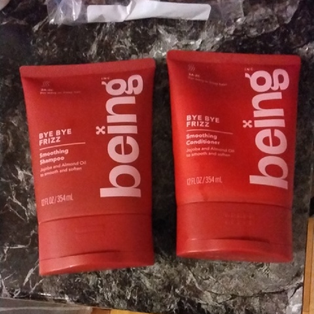 Being Bye Bye Frizz S- Red